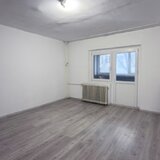 Unirii, garsoniera 36 mp etaj 1, renovare totala necesara